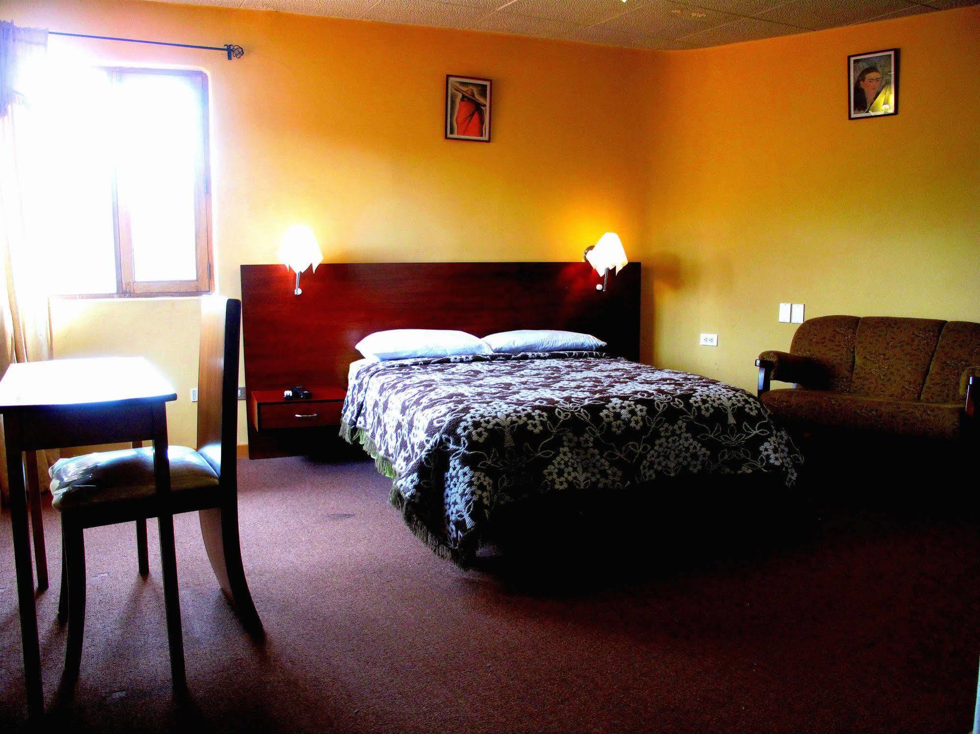 קואנקה Aqua Hostal Mabel מראה חיצוני תמונה