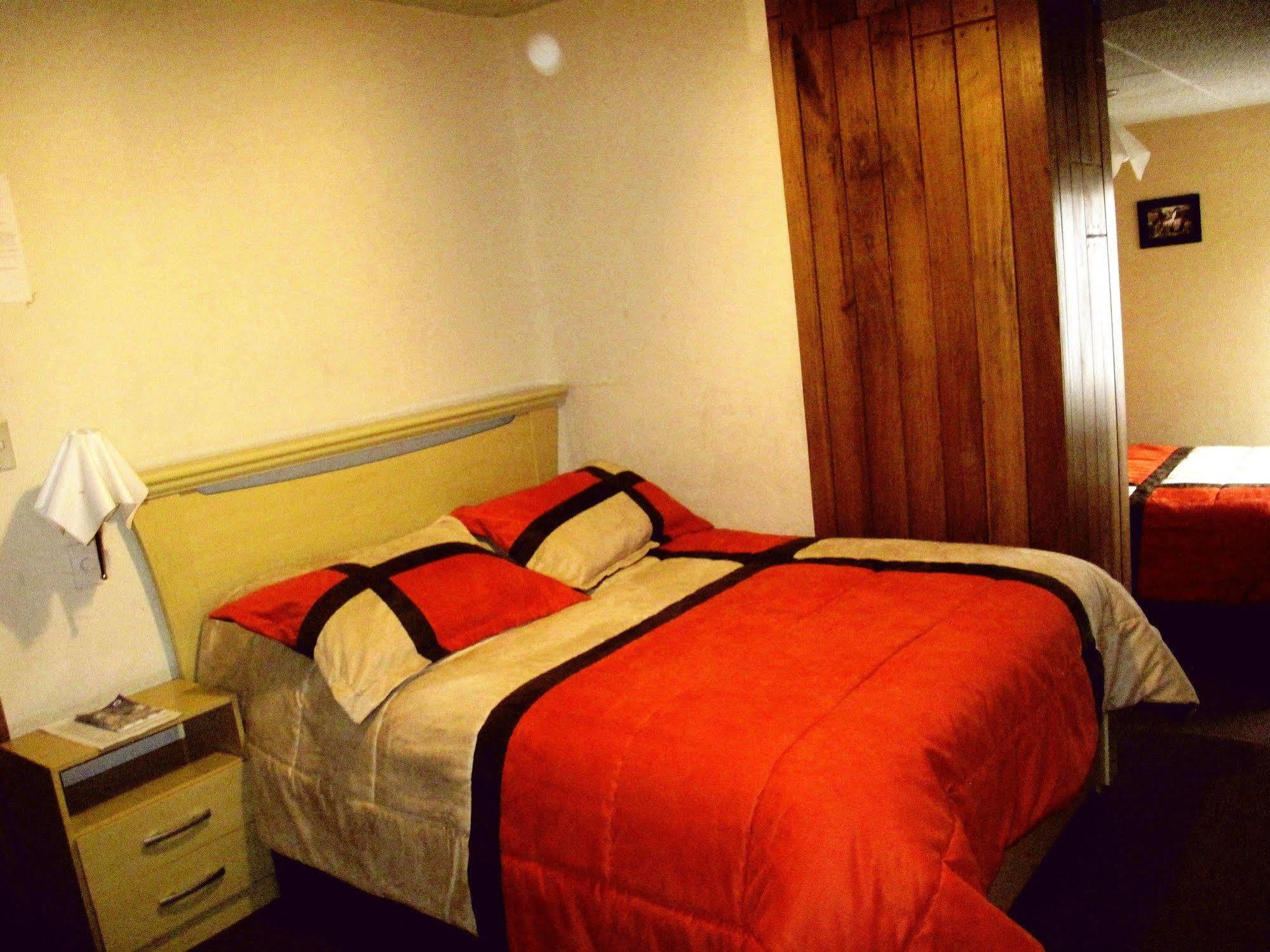 קואנקה Aqua Hostal Mabel מראה חיצוני תמונה